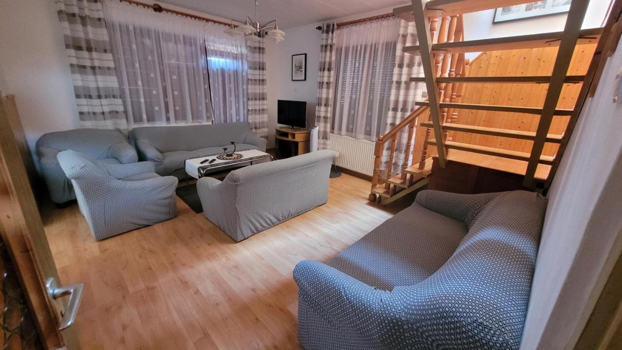 Zoltan Nyaralo Apartment Zalakaros Luaran gambar