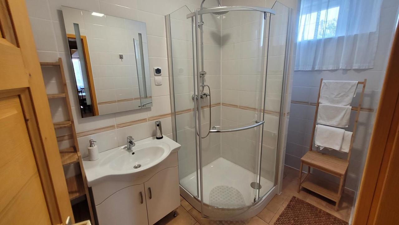 Zoltan Nyaralo Apartment Zalakaros Luaran gambar