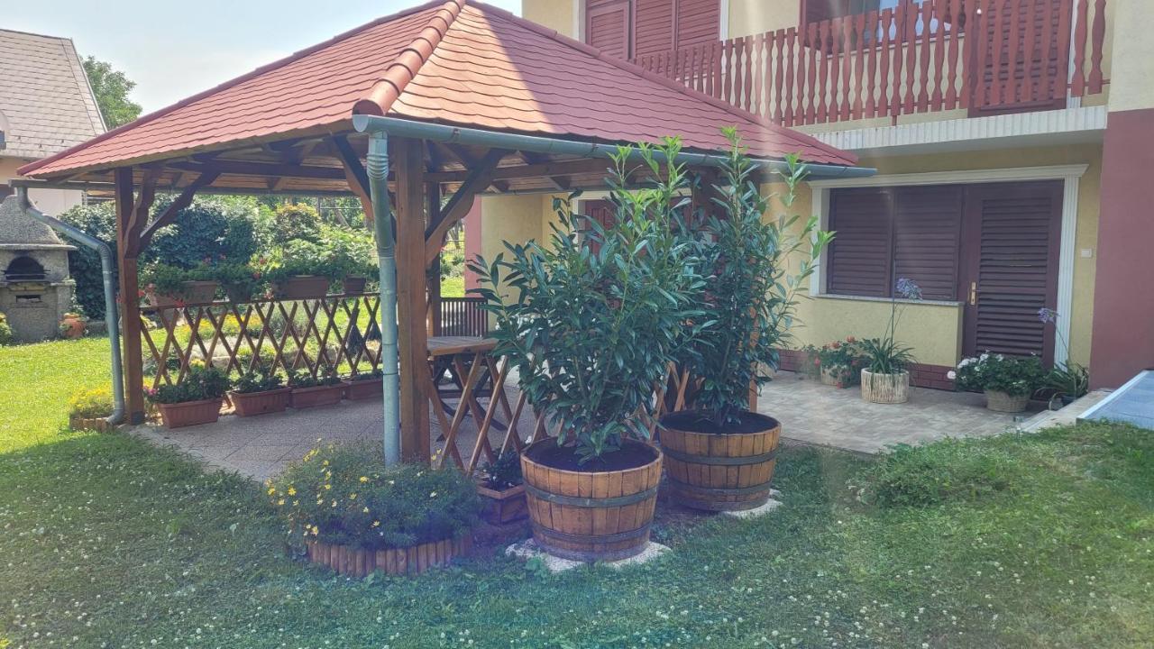 Zoltan Nyaralo Apartment Zalakaros Luaran gambar